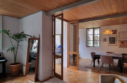 Avignon City Centre Cabina | PAVILLON DES ARTS **** HEART OF THE CITY, AIR CONDITIONING, TERRACE, PARKING.