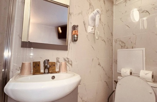 Quartier de Rochechouart Hotel | Pavillon Opéra Lafayette
