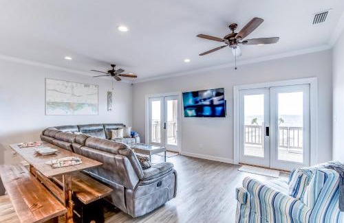 Dauphin Island Casa | Paws-a-While