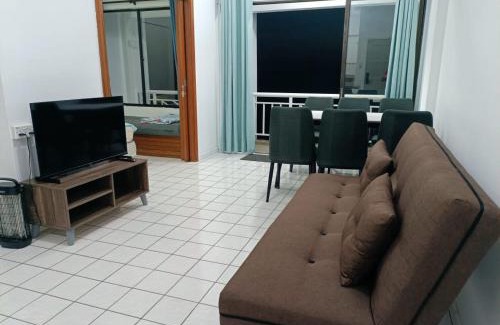 Taman Haji Zainal Apartamento | PD Paradise Lagoon North Penthouse B-2-4