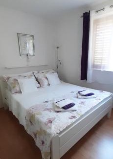 Brela Apartamento | Peace and quiet apartment in Brela, Croatia