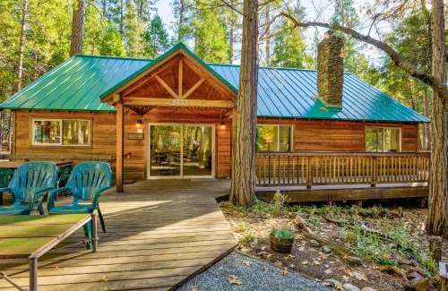 North Wawona Casa | Peace of Mine - Cabin inside Yosemite! - Dog Friendly!
