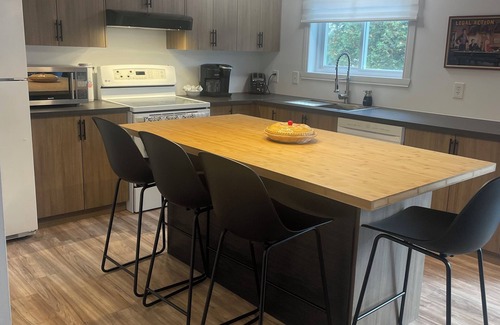 Saint-Denis-de-Brompton Chalet De Esquí | Peaceful escape at the Au Ciel Bleu cottage near Grand Lac Brompton.