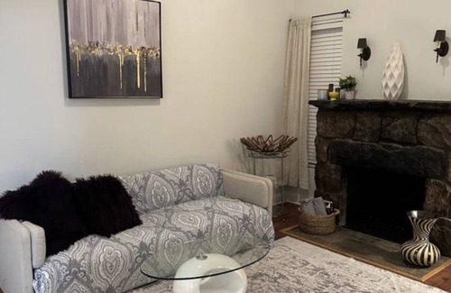 Stamford Apartamento | Peaceful 2-bedroom apartment in wonderful Stamford with WiFi, AC