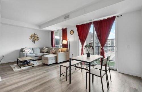 Niagara Falls Apartamento | Peaceful 2BR Retreat with parking Situated 7 Mins to the Falls