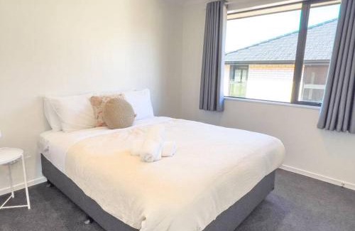 Pukehangi Casa | Peaceful 5 bedrooms Retreat