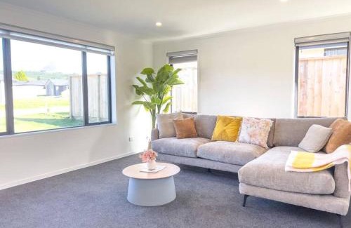 Pukehangi Casa | Peaceful 5 bedrooms Retreat