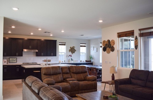 Tracy Casa | Peaceful 5BR/3.5BA Villa W/ClubHouse-Pool Spa Deck Garden