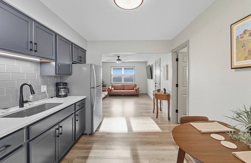 Altoona Apartamento | Peaceful and Cozy - 2BR 1BA / Washer / Parking