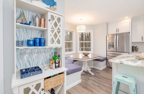 Henrico Casa | Peaceful and Family Friendly 4BR, 3BA Waterfront Escape at Lake Gaston