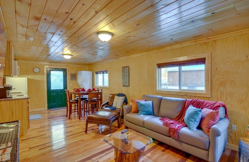 Beattyville Cabina | Peaceful Beattyville Cabin Near Red River Gorge!