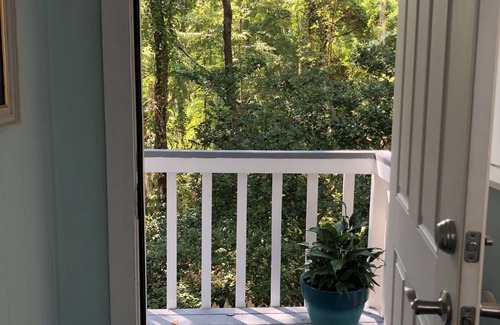 Mossy Oaks Cabaña | Tranquila Beaufort Guest House, perfecta para parejas o familias