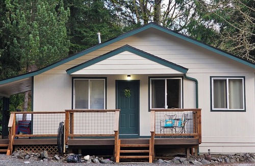 Sumas Cabina | Peaceful Cabin in Foothills of Sumas Mountain