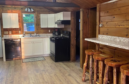 Winter Cabina | Up North Cabin on the Lake-Ice Pesca / Motos de nieve
