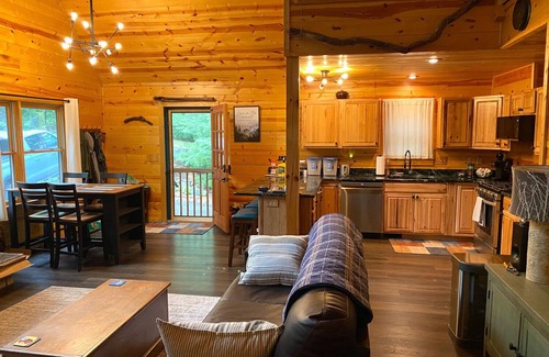 Murphy Cabina | Peaceful cabin retreat in Murphy, NC