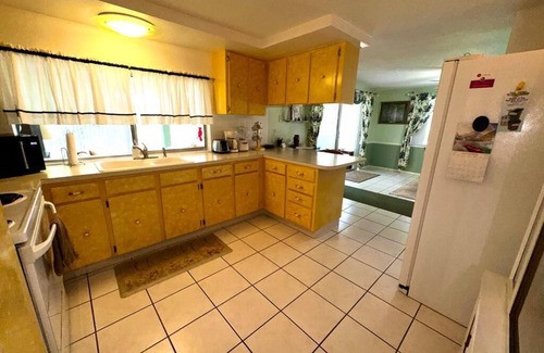 Holiday Casa | Tranquilas vistas al agua y la naturaleza - 1 milla a las playas - Bayou View-Clean-Pet Free