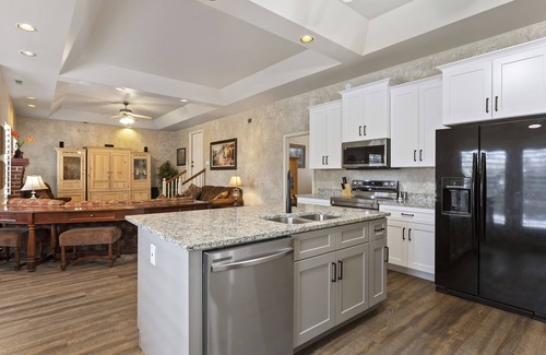 Layton Apartamento | Peaceful, comfortable retreat with Disney+, ESPN, HULU and Netflix