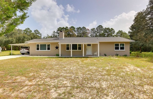 Williston Casa | Peaceful Country Home in Williston: Horses Welcome