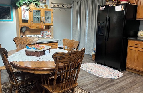 McCook Casa | Peaceful Country Retreat ideal for hunters and families