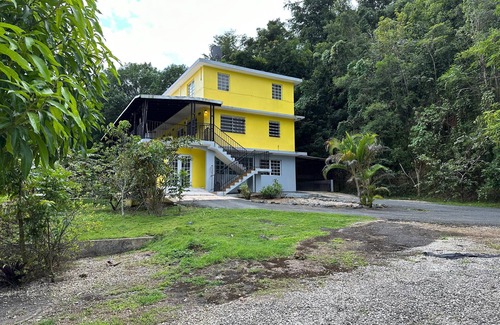 Almirante Sur Apartamento | Peaceful Countryside 2BR House