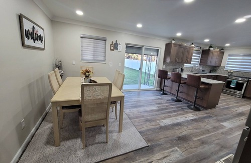 Dearborn Heights Casa | Family-Friendly 3BR Home – Fully Renovated, 20 Mins to Detroit