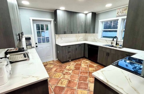 Lake Magdalene Casa | Peaceful Family Retreat - 12PPL