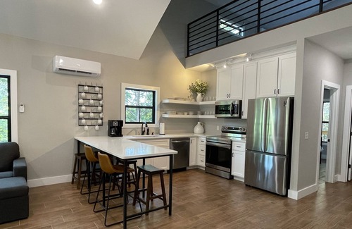 Walnut Shade Cabaña | Peaceful farm cottage near Branson, on property of a flower farm & apple orchard