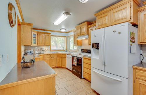 Cass County Casa | Peaceful Garden City Getaway with Grill and Fire Pit
