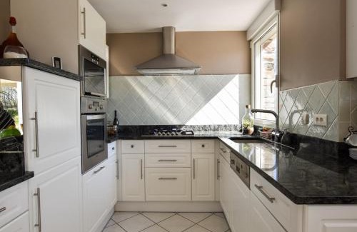Epiniac Casa | Peaceful Garden Retreat, Epiniac