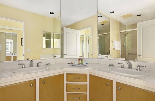 Poipu Condominio | Peaceful Garden Retreat Split AC, Regency 321