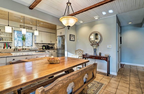 Goshen Cabaña | Peaceful Goshen Cottage w / Screened Porch & Views!