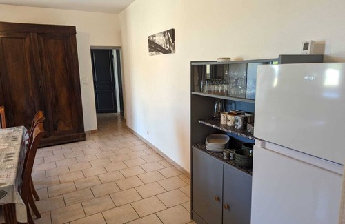 Sigoules Casa | Beautifully restored stone 2 bedroom farm house near Bergerac and Eymet sleeps 4