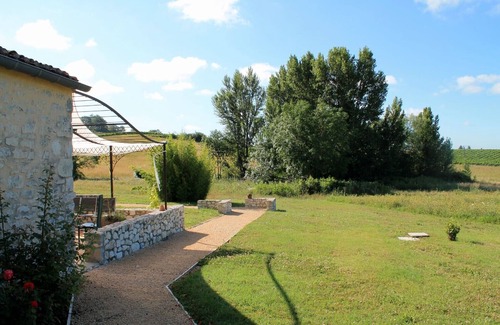 Gontaud Casa | Vacaciones tranquilas en el corazón de un viñedo!