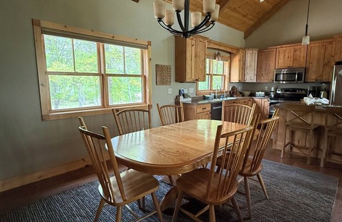 Menahga Cabina | Peaceful Lakefront Cabin w/ Sauna & Loft-pet friendly