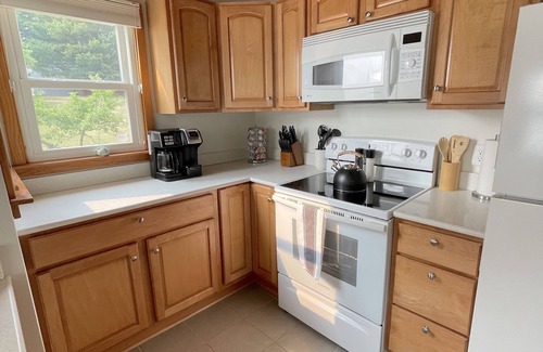 New Chester Casa | Peaceful Lakehouse Vacation just 30 minutes from The Dells!