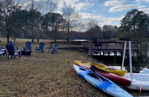 Summerton Casa | Peaceful Lakehouse with Beautiful Views