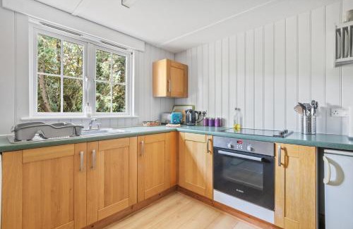 New Forest District Casa | Peaceful lodge in New Forest with garden