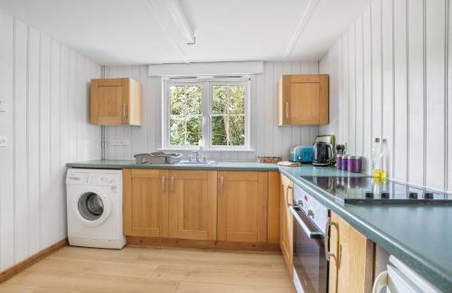New Forest District Casa | Peaceful lodge in New Forest with garden
