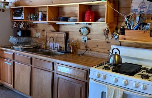 North New Portland Cabina | Peaceful Maine cabin on 16 beautiful acres!