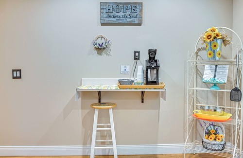 Murray Casa | Peaceful Murray Home ~ 8 Mi to Kentucky Lake!
