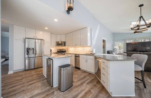 Chapel Hill Cabaña | Peaceful Oasis in North Carolina Hills 1363