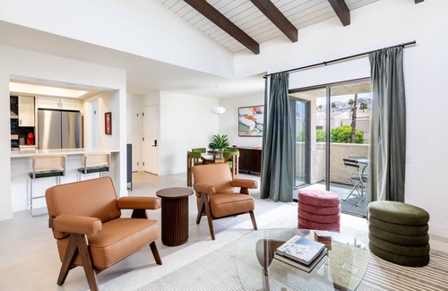Sunrise Villas Condominio | Peaceful Palm Springs Escape