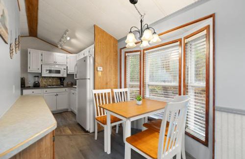 Stanton Casa | PEACEFUL PASTURE OPEN FIELD HORSE VIEWS wd HOTTUB