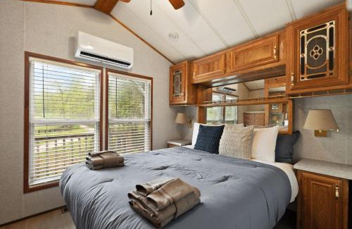 Stanton Casa | PEACEFUL PASTURE OPEN FIELD HORSE VIEWS wd HOTTUB