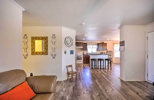 Portales Casa | Peaceful Portales Escape w/ Patio & Grill!