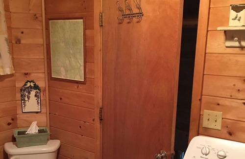 Beddington Cabaña | Pacífica, bastante, cabaña semi-privada frente al mar.