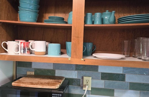 Coos Bay Apartamento | Peaceful Retreat hike to park