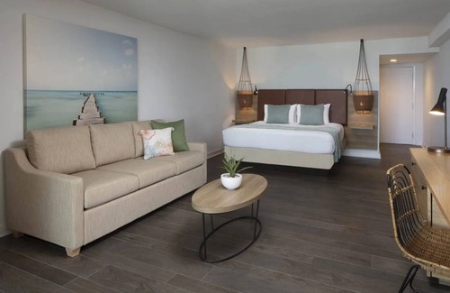 Islamorada Hotel | Peaceful Retreat in Islamorada! Pet-friendly, Swimming Pool, Free Parking!