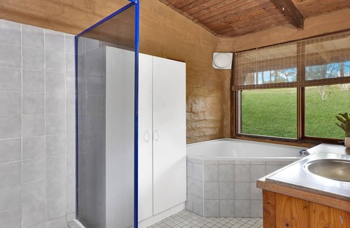 Valla Casa | Peaceful retreat with scenic views and serenity