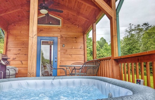 Topton Cabina | / Frank's Landing \ Una cabaña acogedora * pacífica * romántica cerca del lago Nantahala